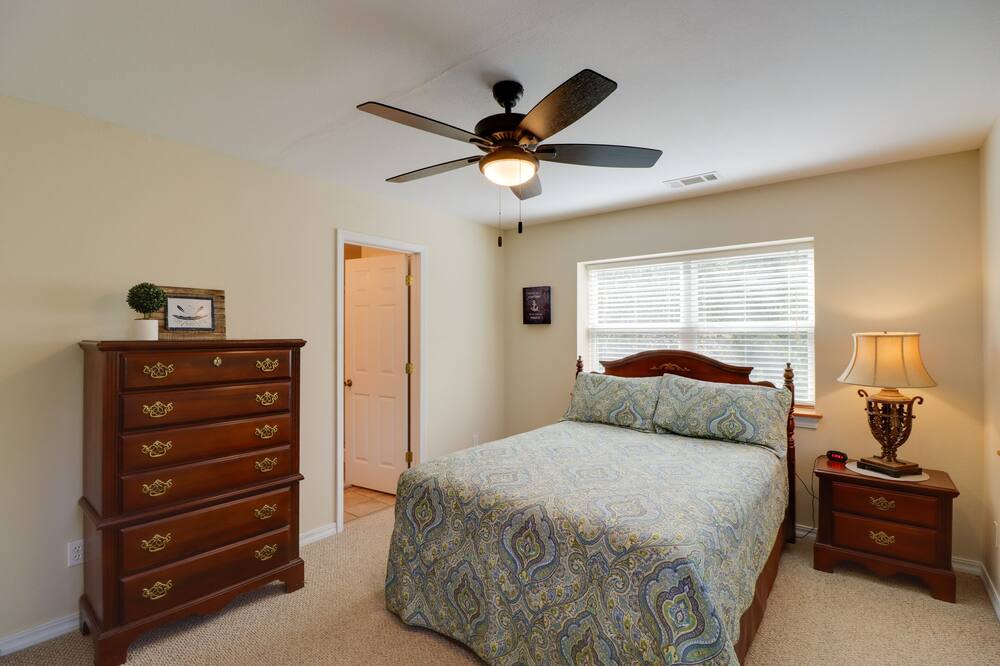 Photo of Bedroom in Higden