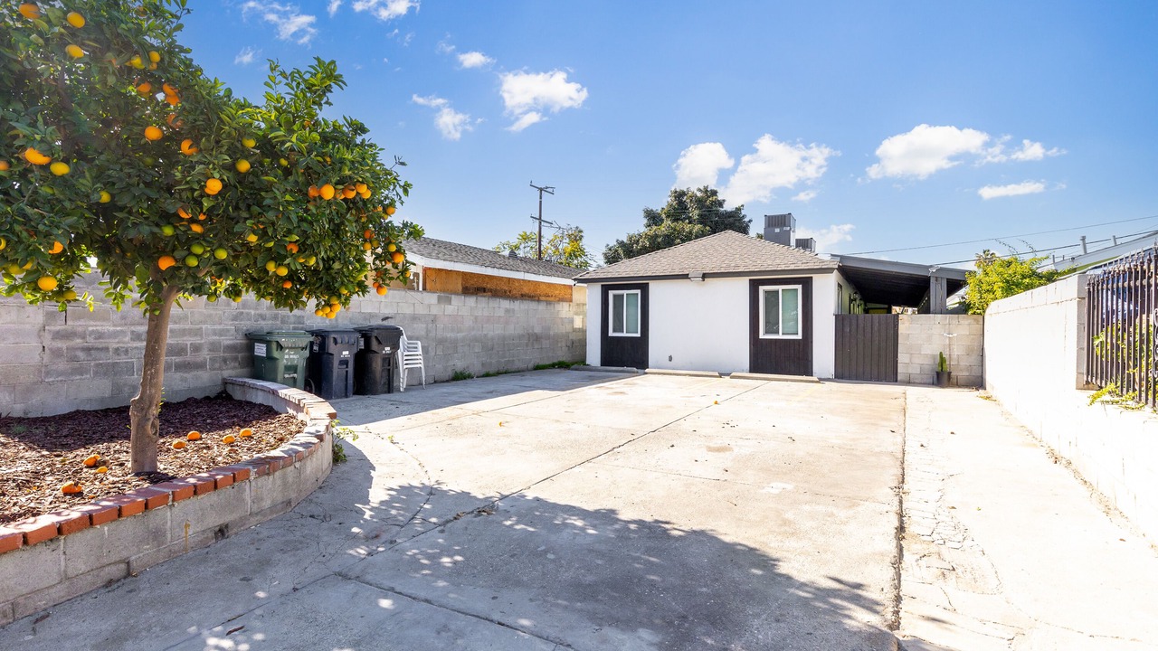 Photo of Outdoor in Compton