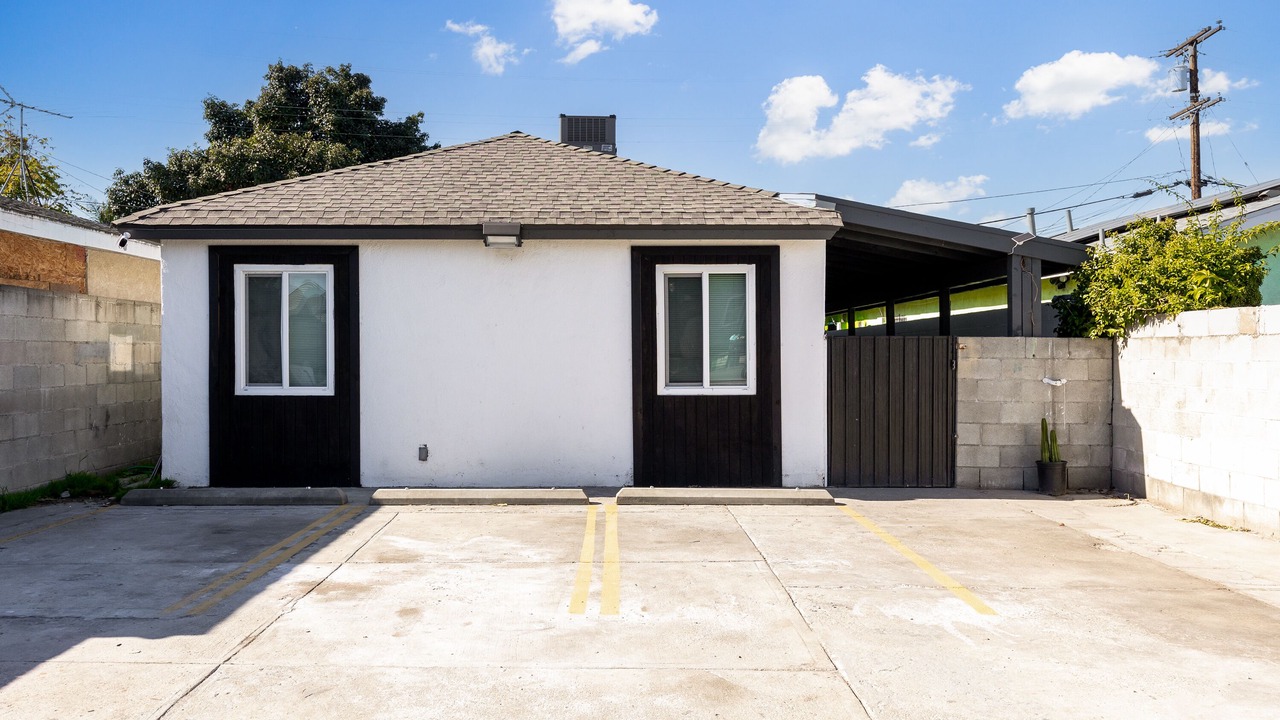 Photo of Outdoor in Compton