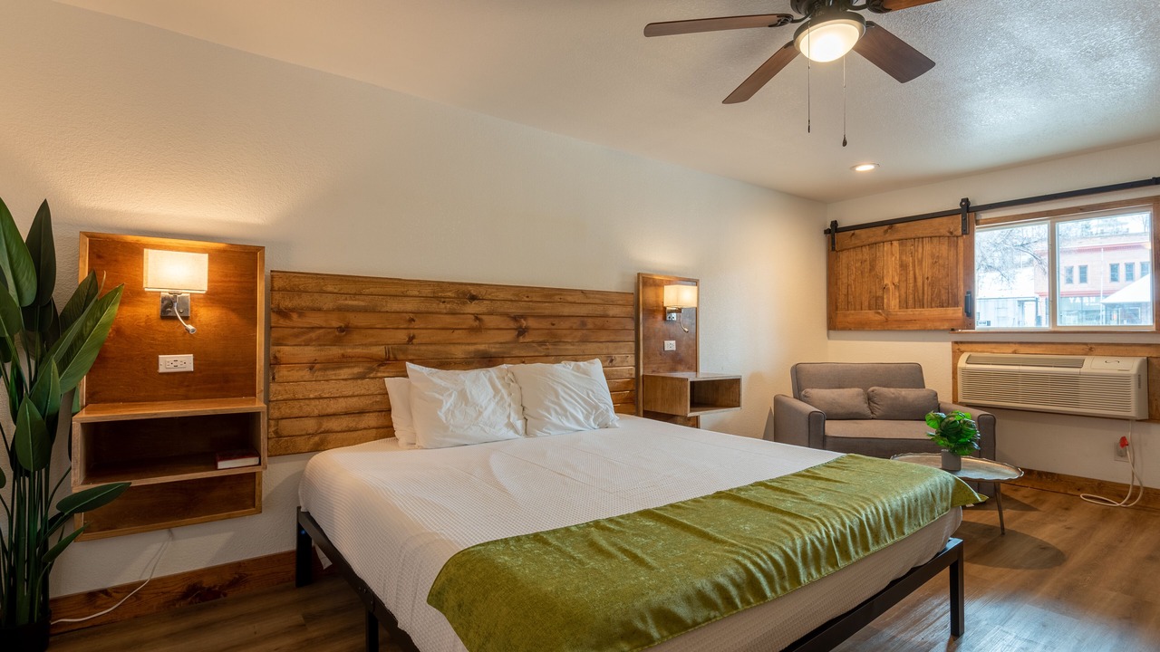 Photo of Bedroom in Hot Springs