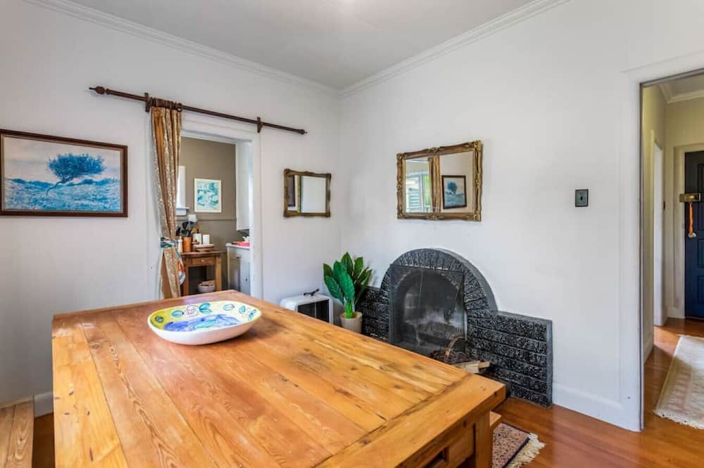 Photo of Others in Mount Roskill