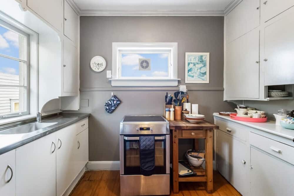 Photo of Others in Mount Roskill