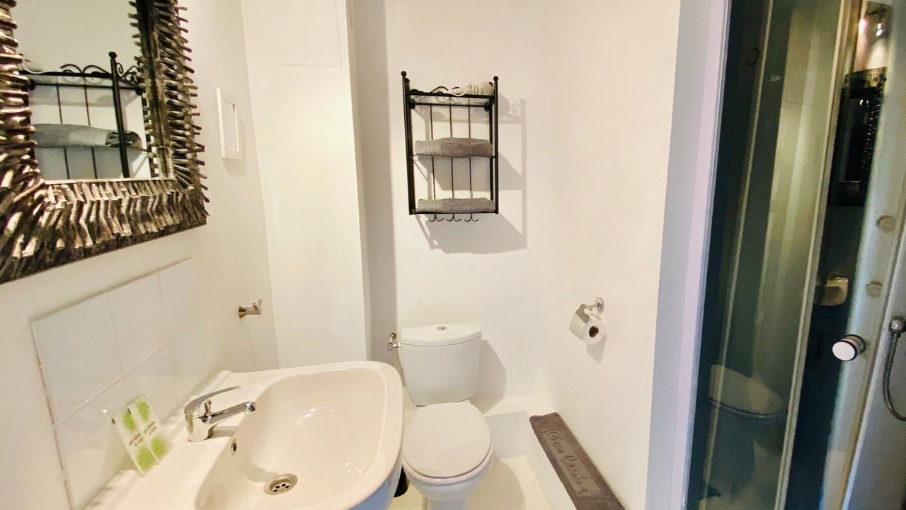 Photo of Bathroom in Lezignan-Corbieres