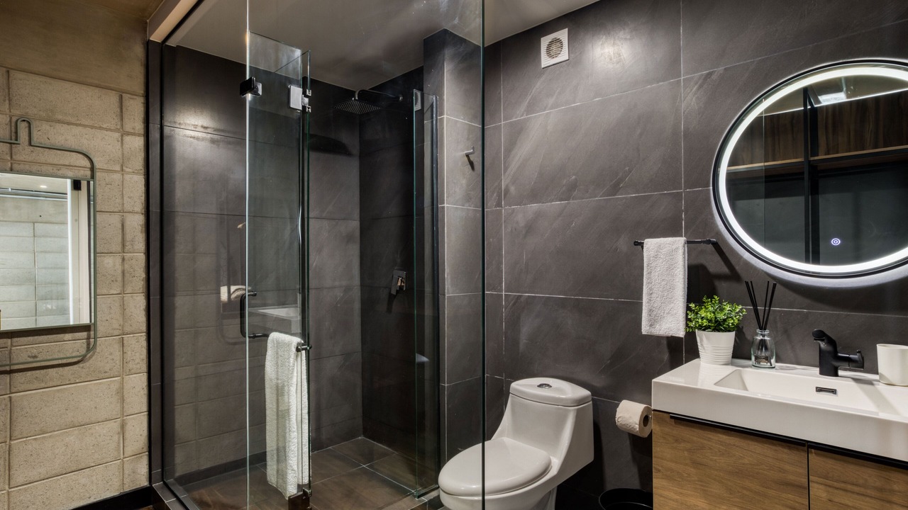 Photo of Bathroom in Avenida Revolucion