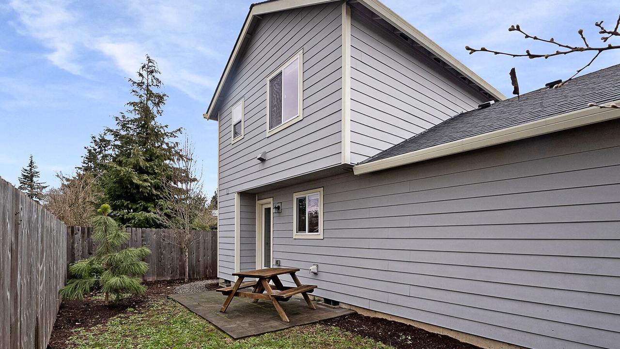 Photo of Outdoor in Foster - Powell