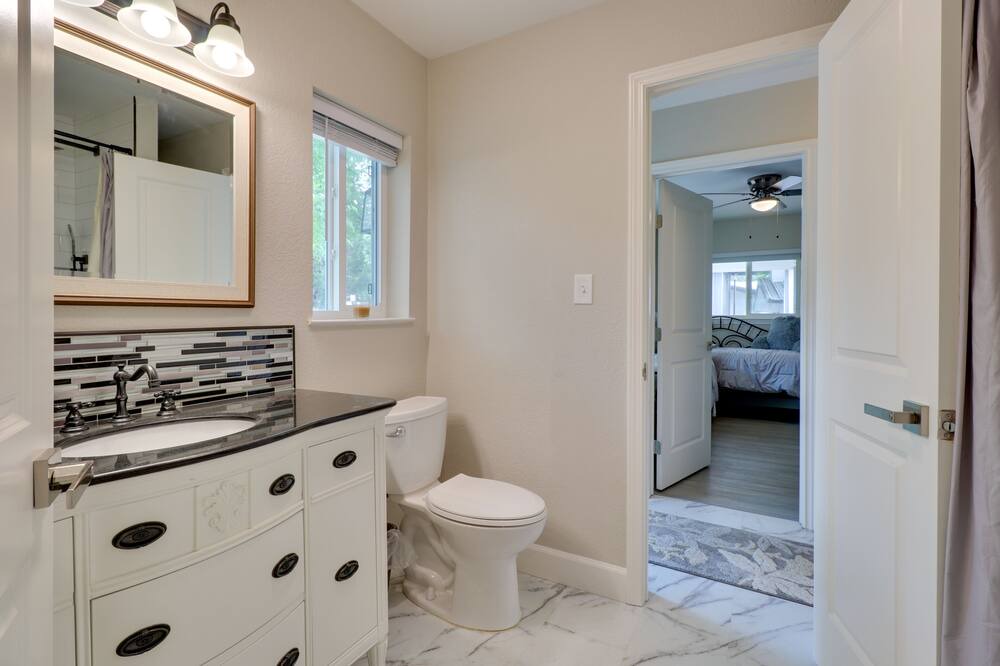 Photo of Bathroom in Belton