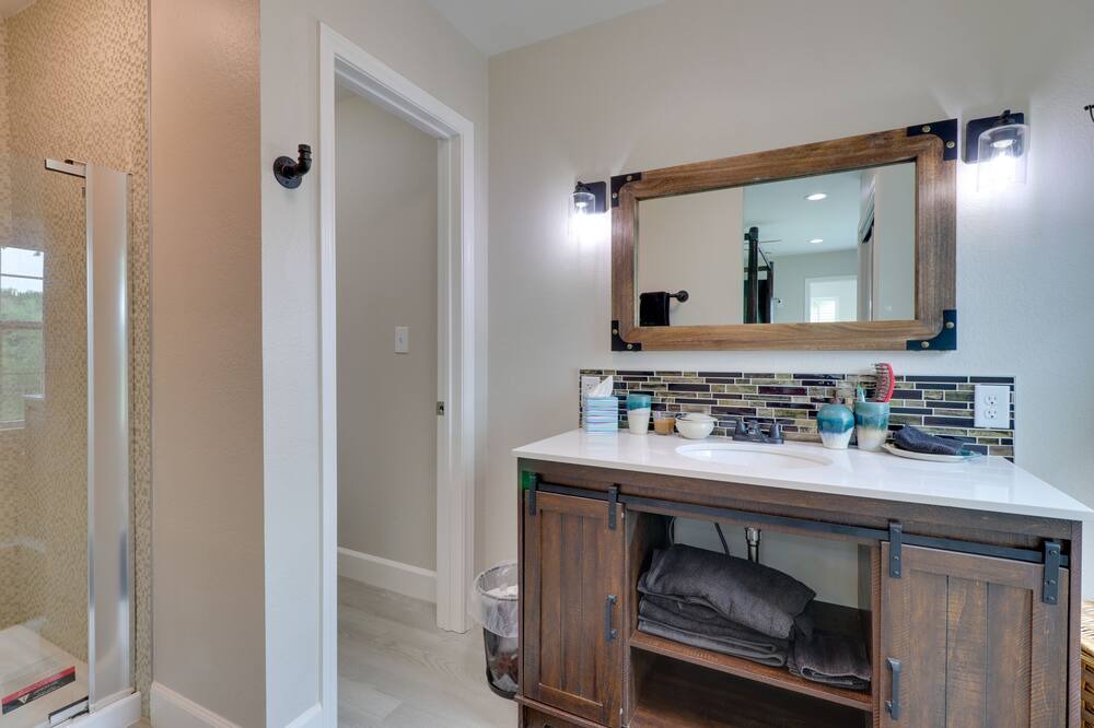 Photo of Bathroom in Belton
