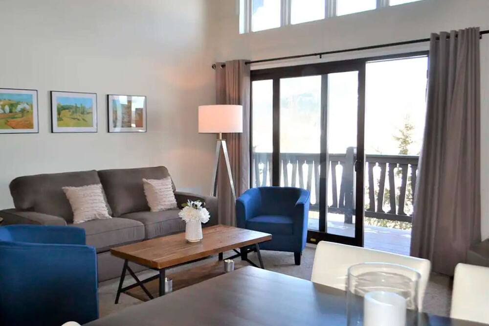 Photo of Livingroom in Mont-Tremblant
