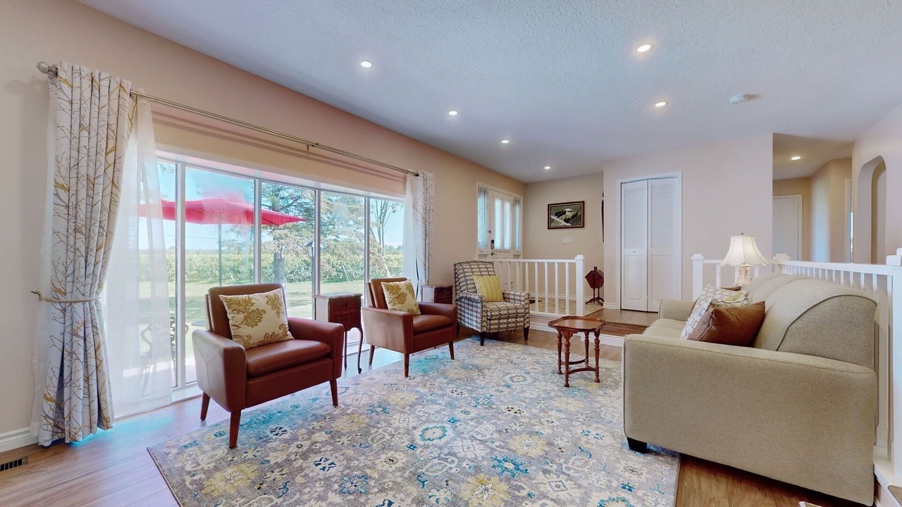 Photo of Livingroom in Virgil