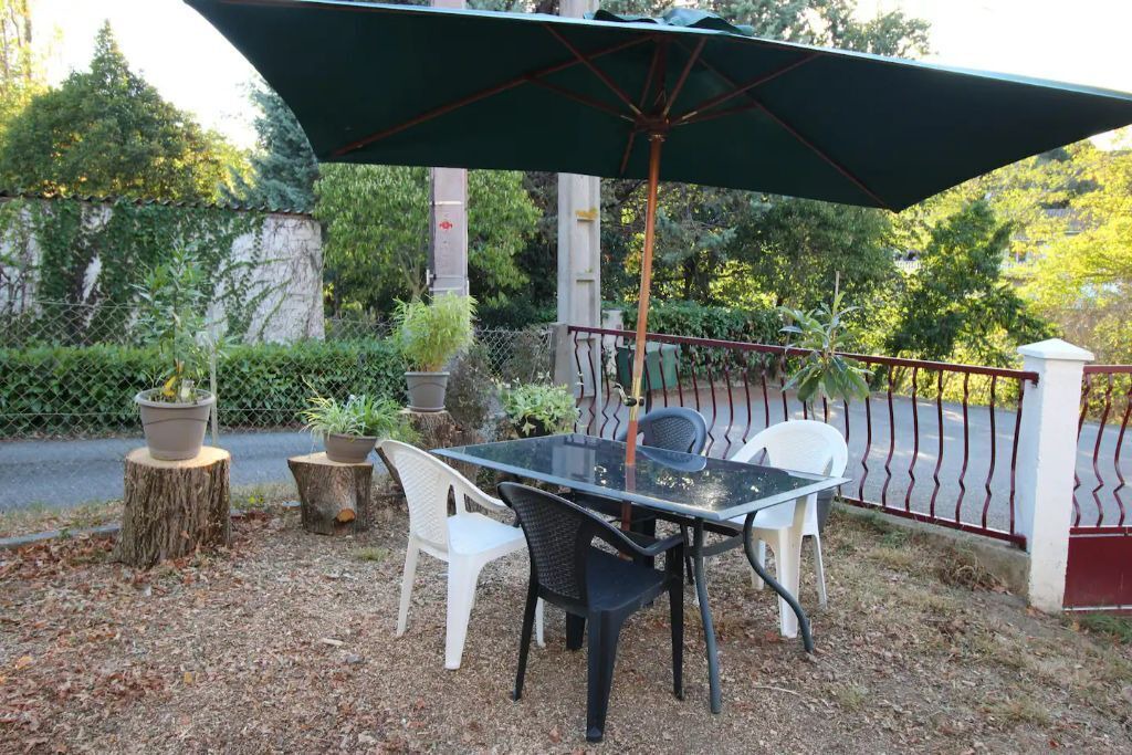 Photo of Outdoor in Beaumont-sur-Leze