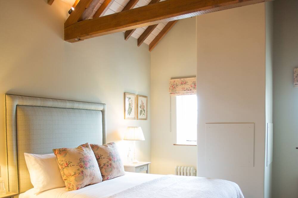 Photo of Others in Edington