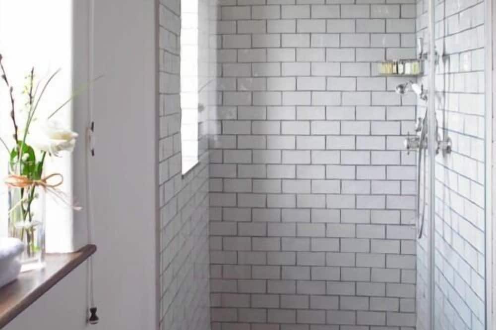 Photo of Bathroom in Edington