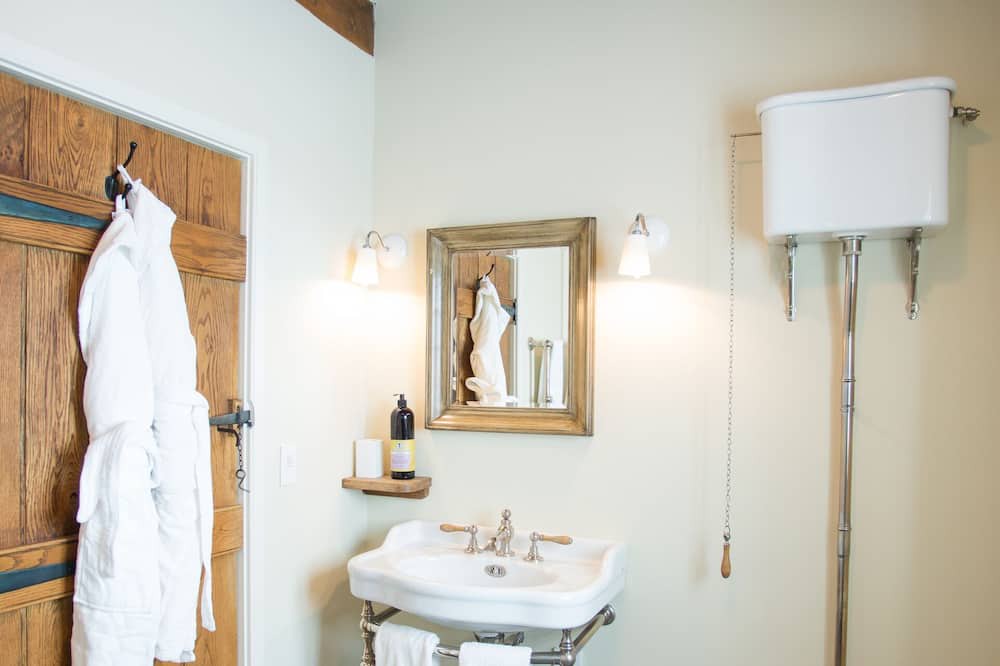 Photo of Bathroom in Edington