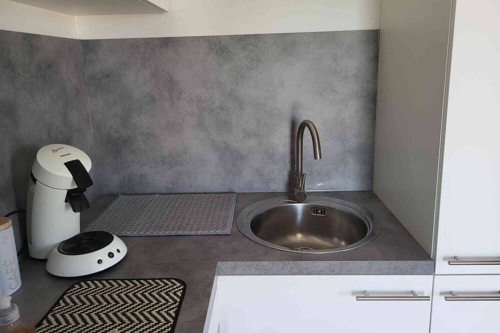 Photo of Kitchen in Homps