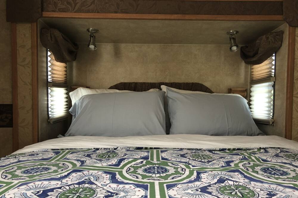 Photo of Bedroom in James Monroe