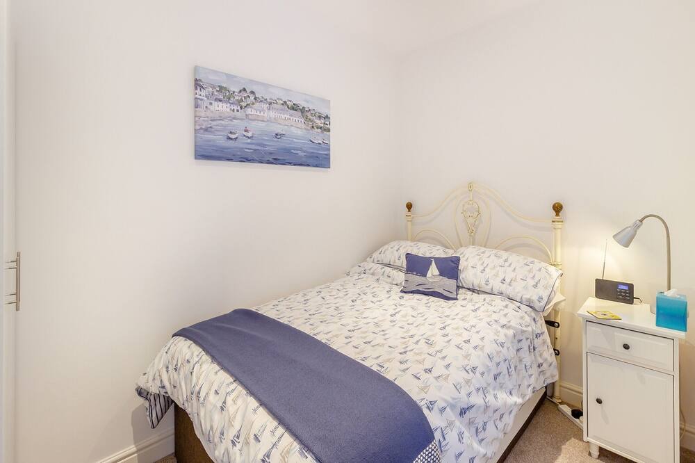 Photo of Bedroom in Langstone