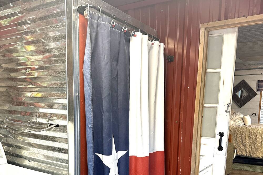 Photo of Bedroom in Goldthwaite
