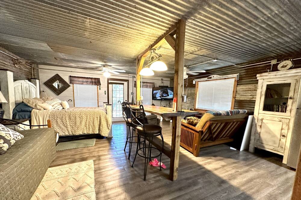 Photo of Bedroom in Goldthwaite