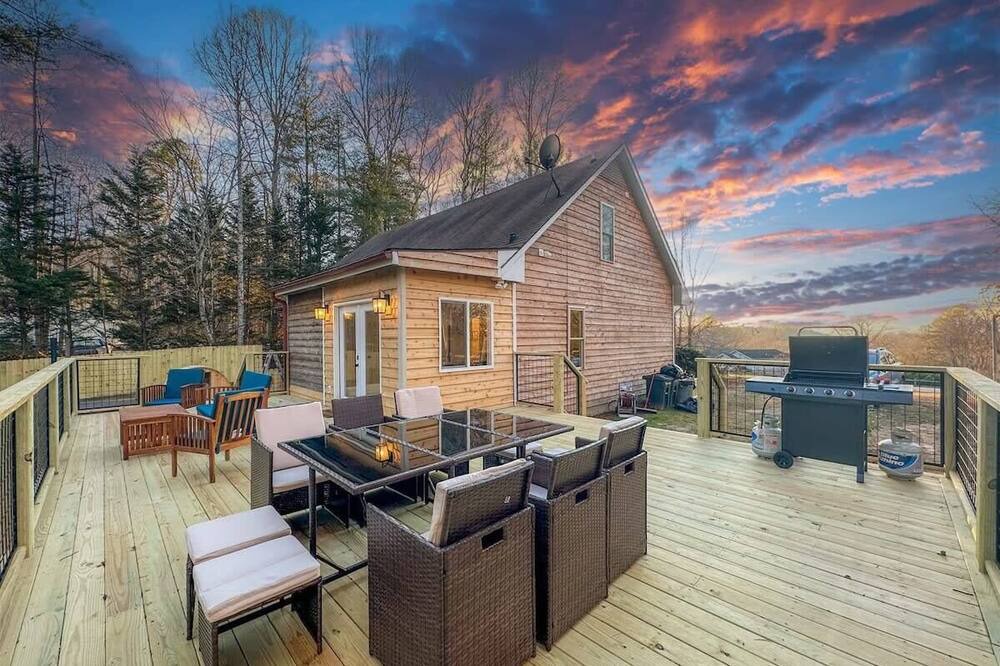 Photo of Outdoor in Fletcher