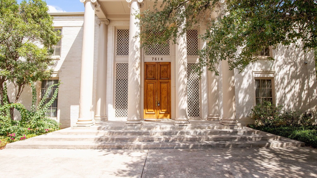 Photo of Outdoor in Oak Park - Northwood