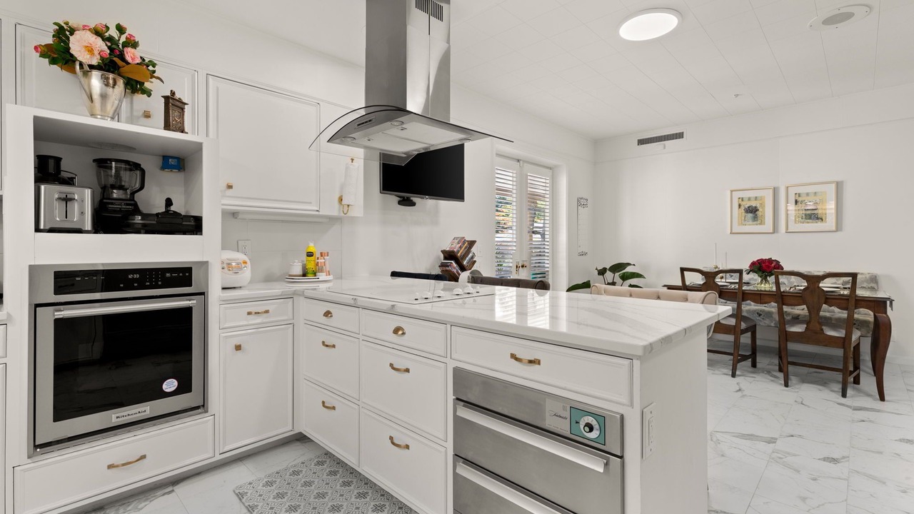 Photo of Kitchen in Oak Park - Northwood