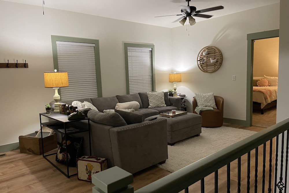 Photo of Livingroom in Troy