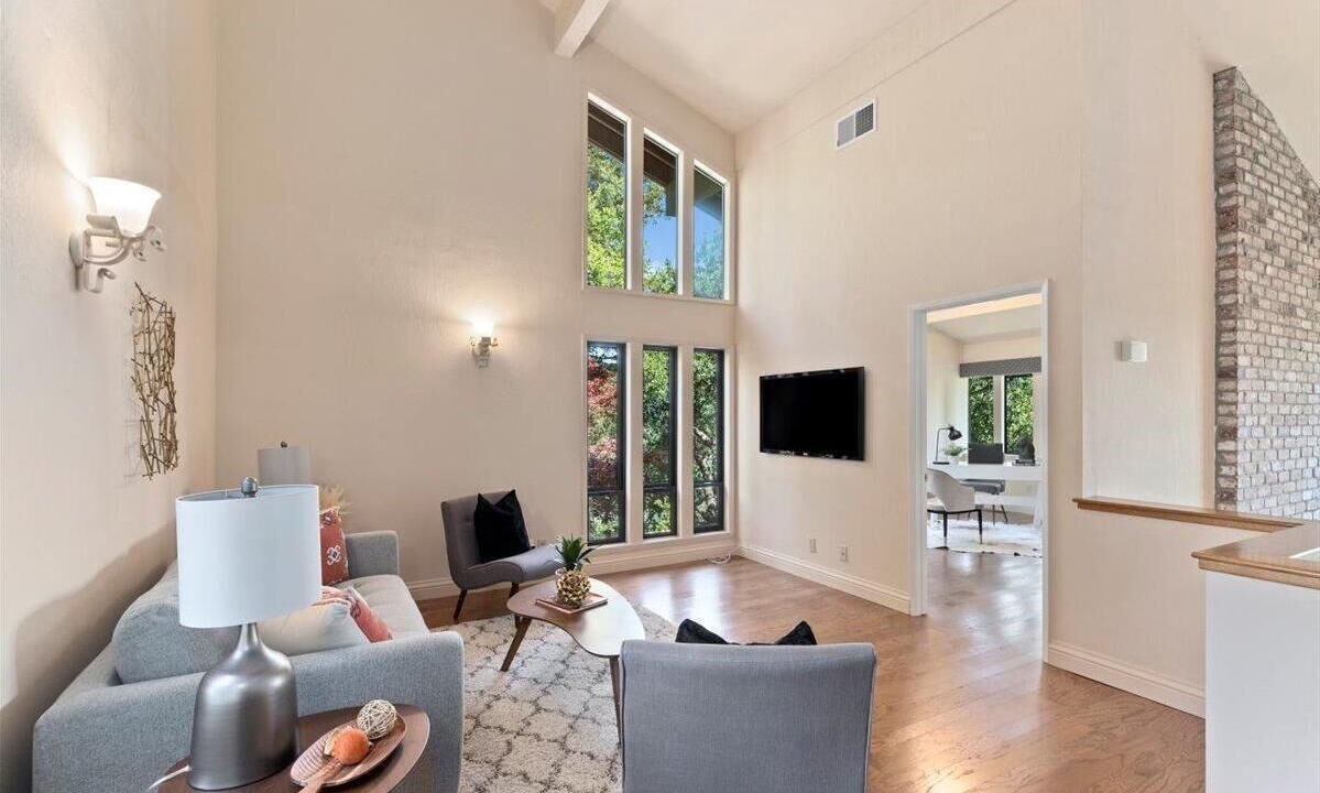 Photo of Livingroom in Fair Oaks