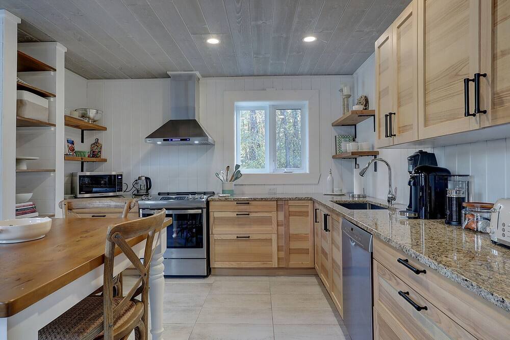 Photo of Kitchen in Stanstead Township