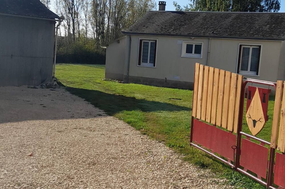 Photo of Outdoor in Bouges-le-Chateau