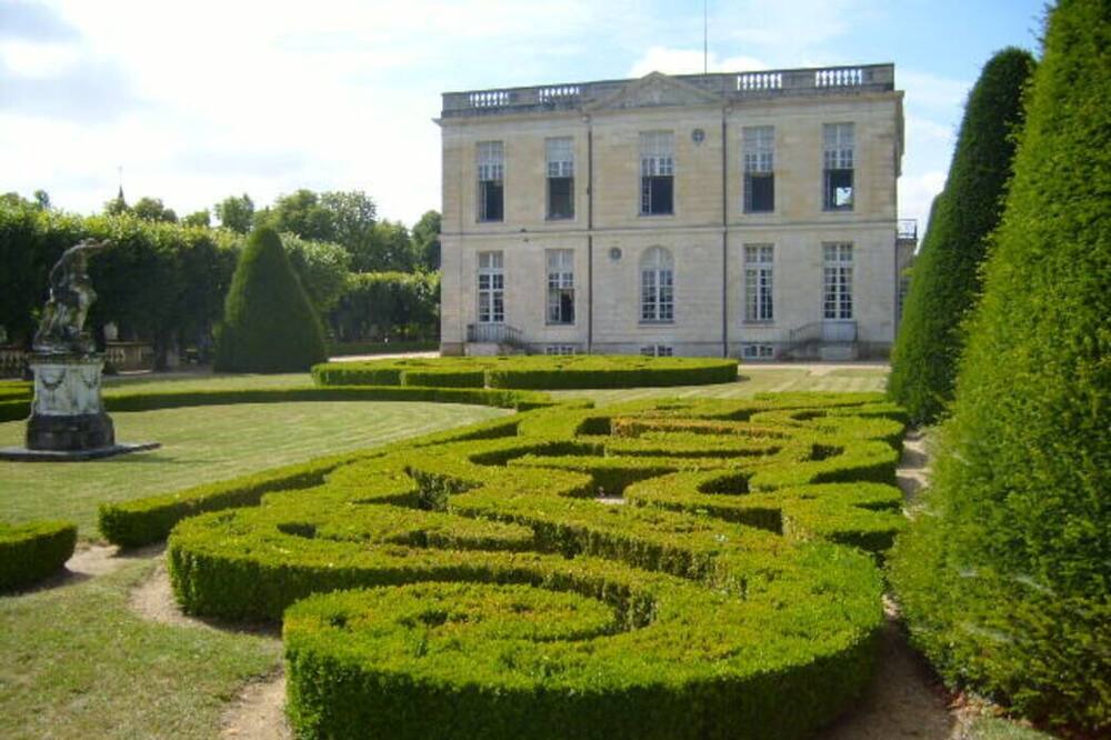 Photo of Outdoor in Bouges-le-Chateau