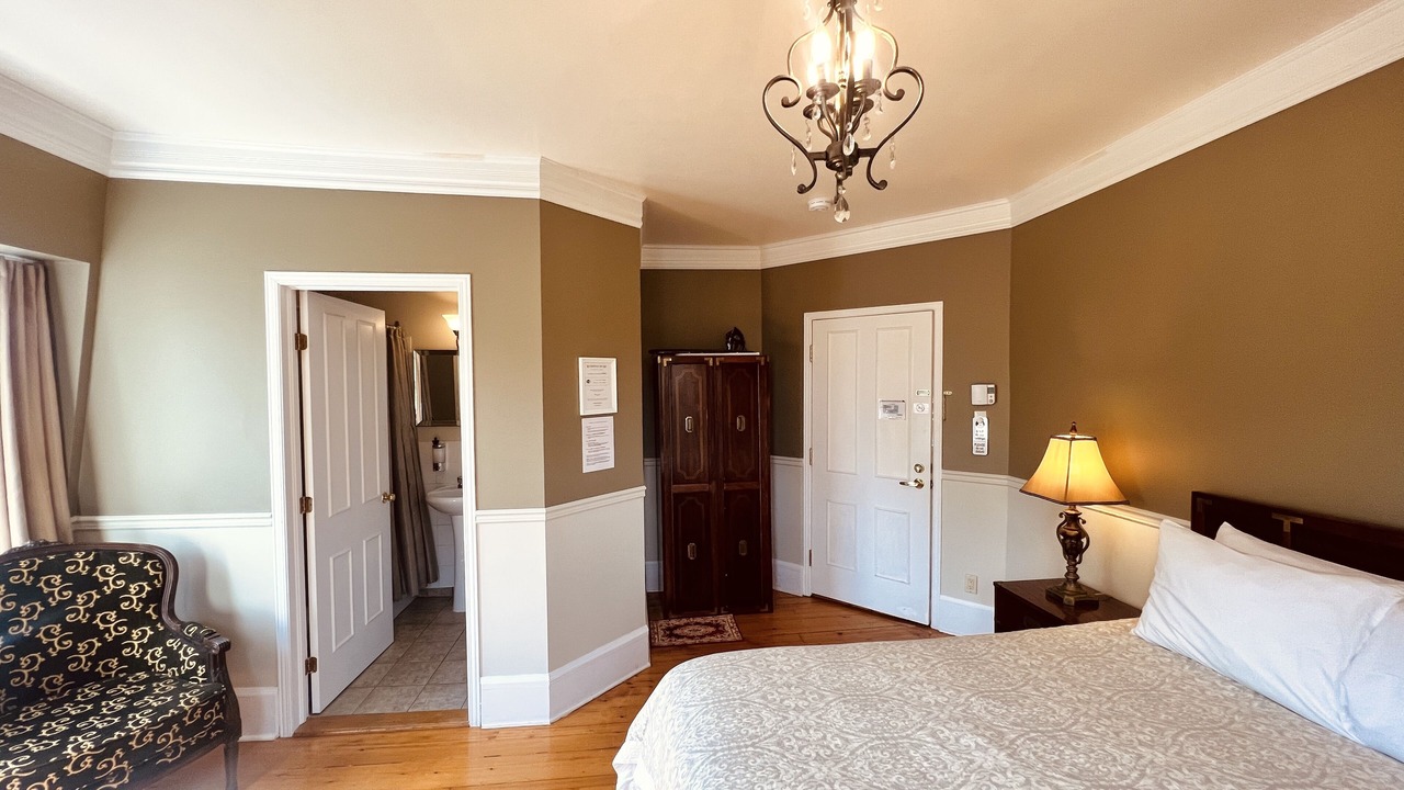 Photo of Bedroom in Magog