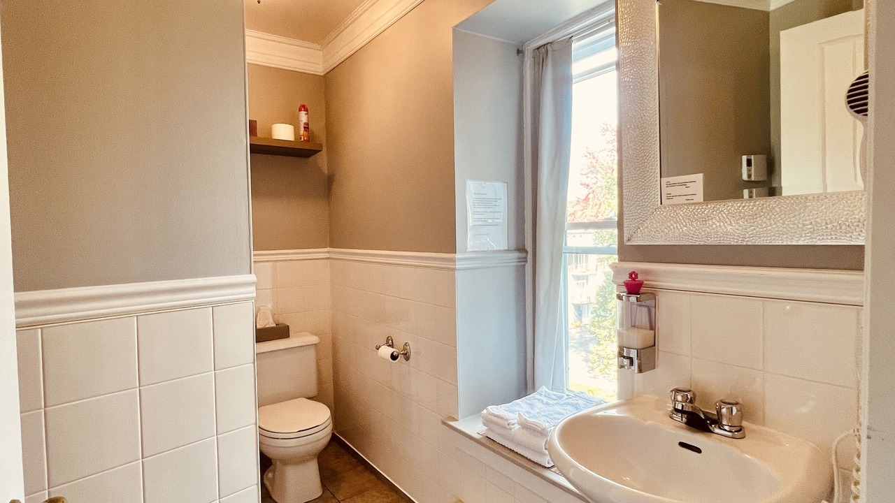 Photo of Bathroom in Magog