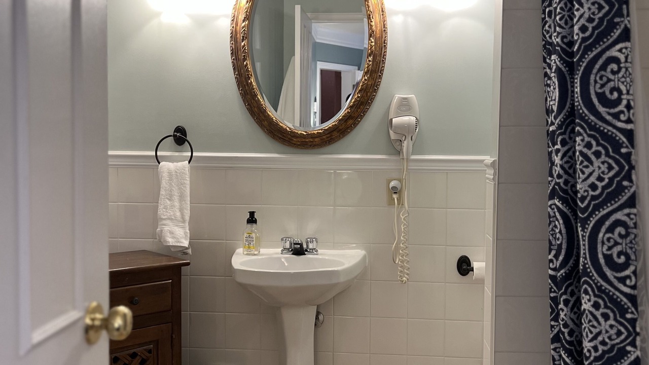 Photo of Bathroom in Magog