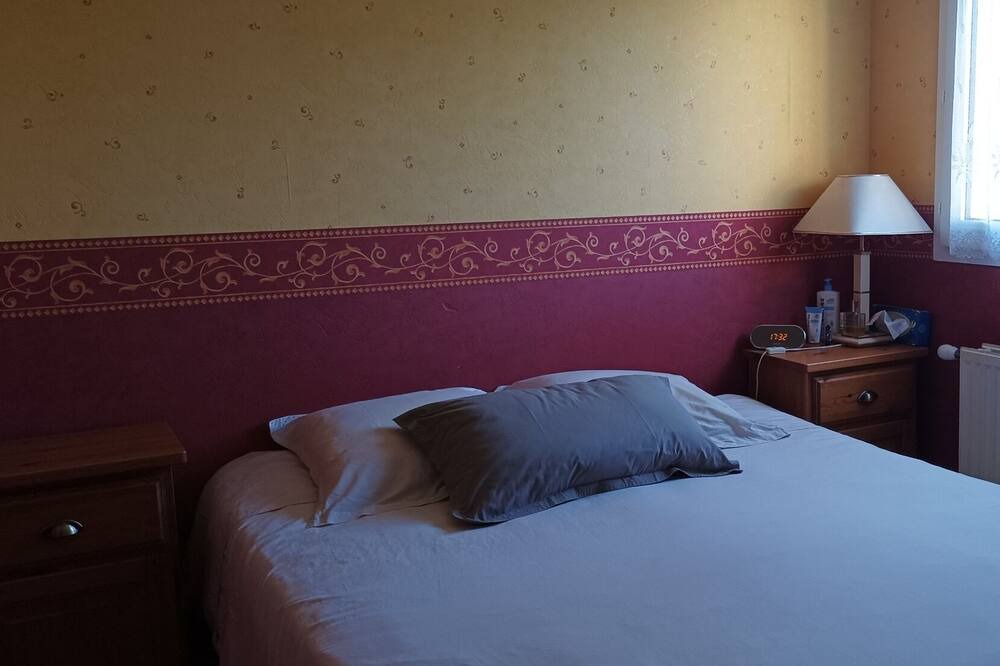 Photo of Bedroom in Trappes