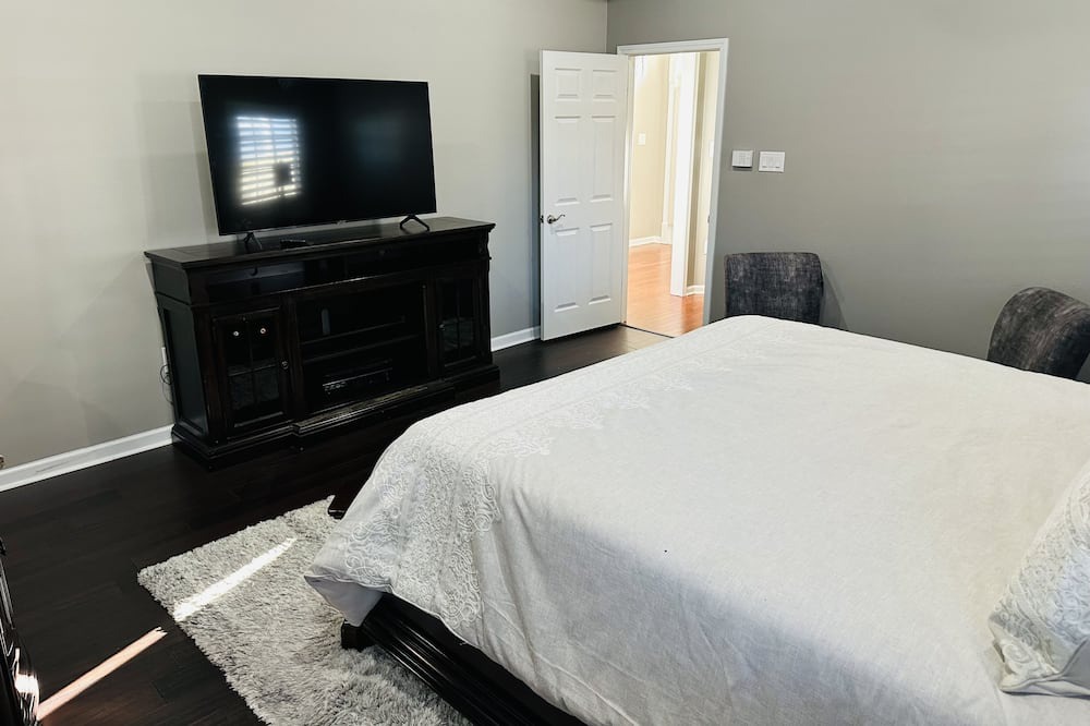 Photo of Bedroom in Bryant