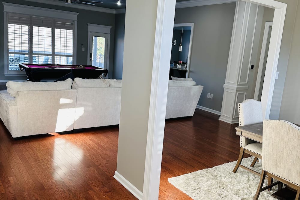 Photo of Bedroom in Bryant