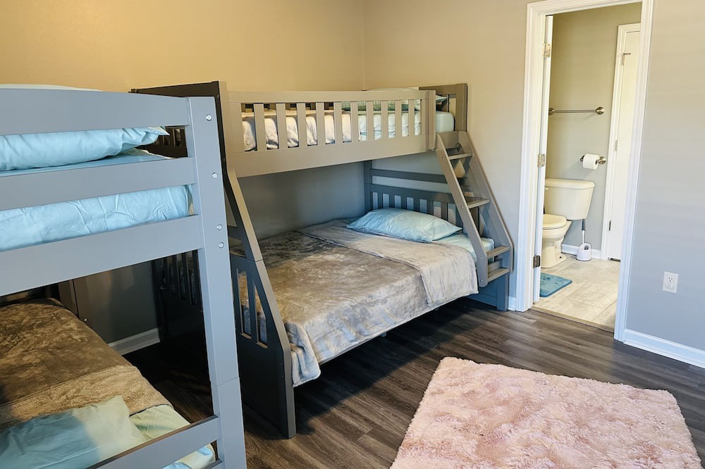 Photo of Bedroom in Bryant