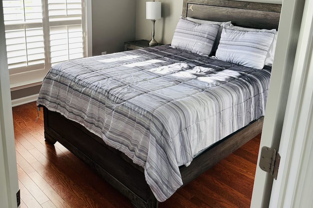 Photo of Bedroom in Bryant