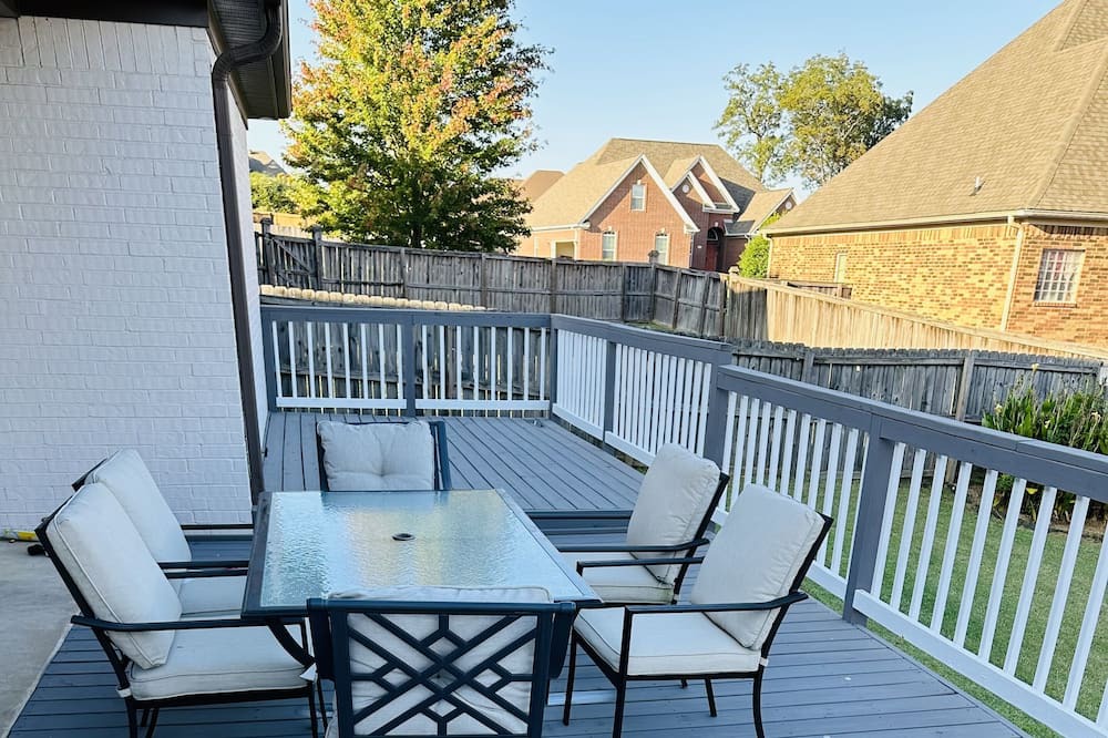 Photo of Outdoor in Bryant