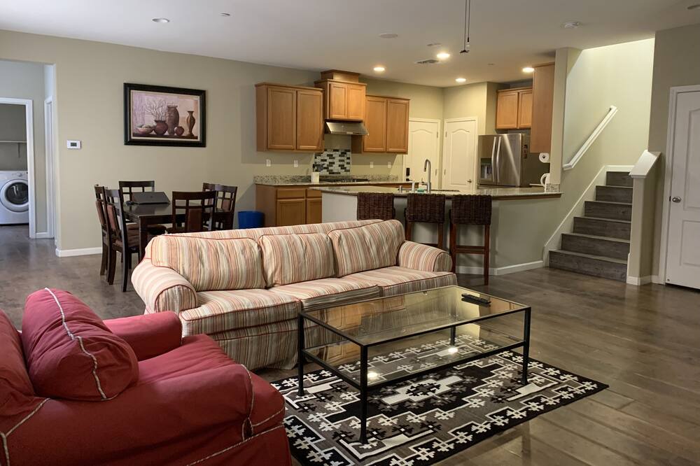 Photo of Livingroom in Gilroy