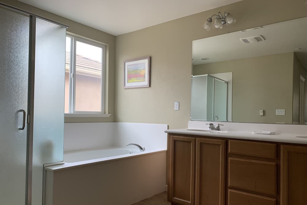 Photo of Bathroom in Gilroy