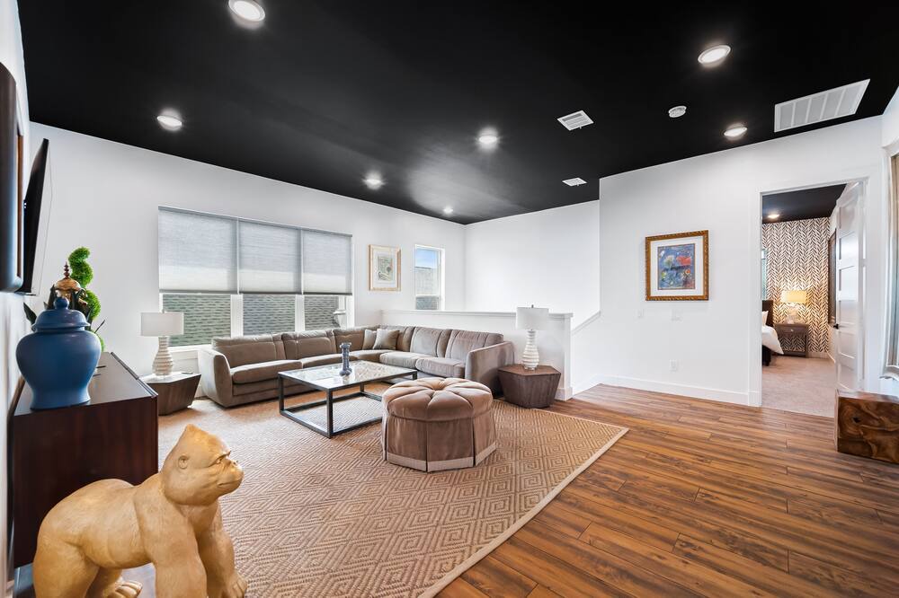 Photo of Livingroom in Pedernales Bend