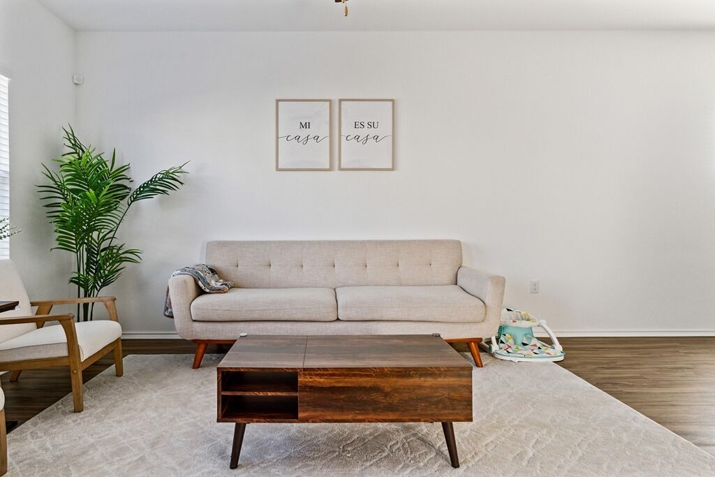 Photo of Livingroom in Del Valle