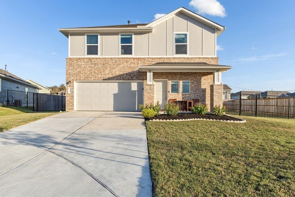 Photo of Outdoor in Del Valle