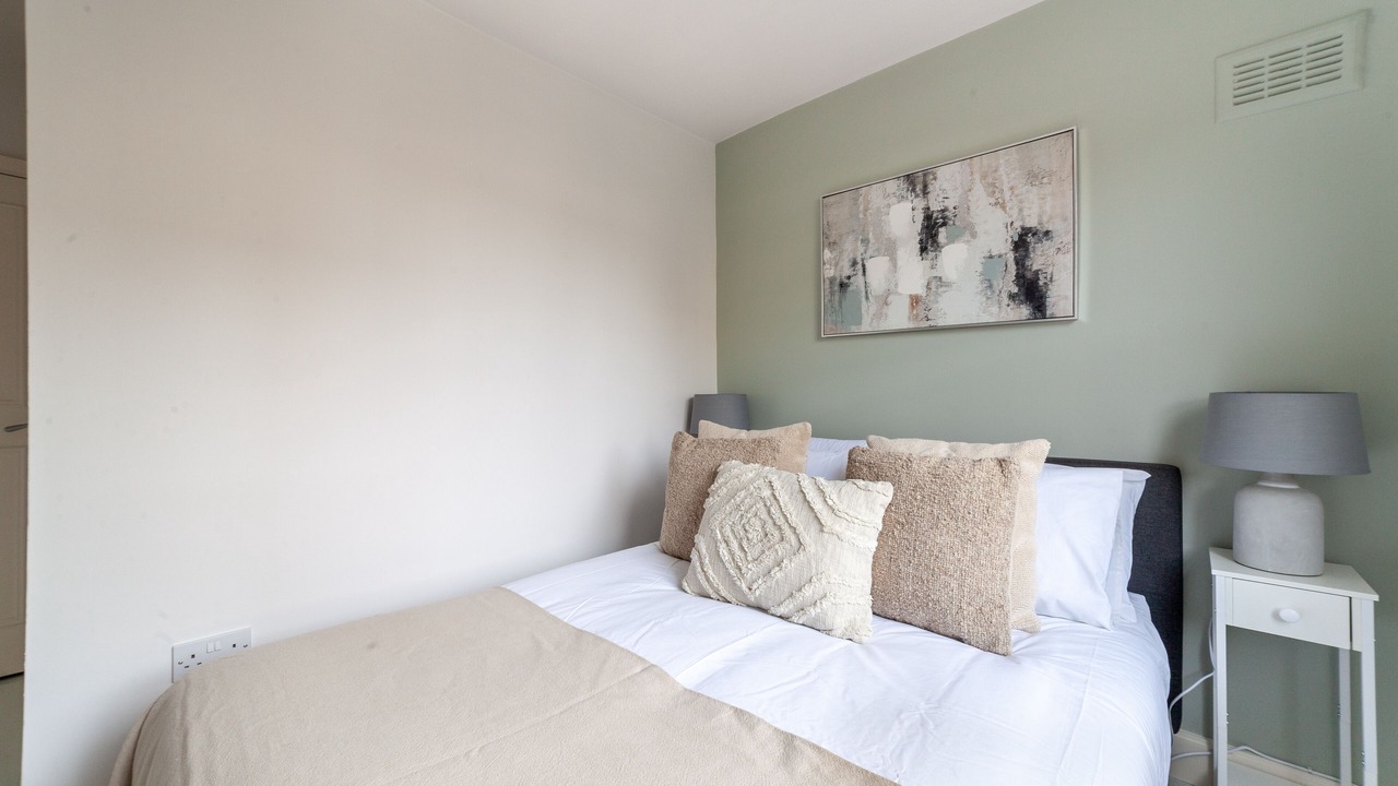 Photo of Others in Harrow Road