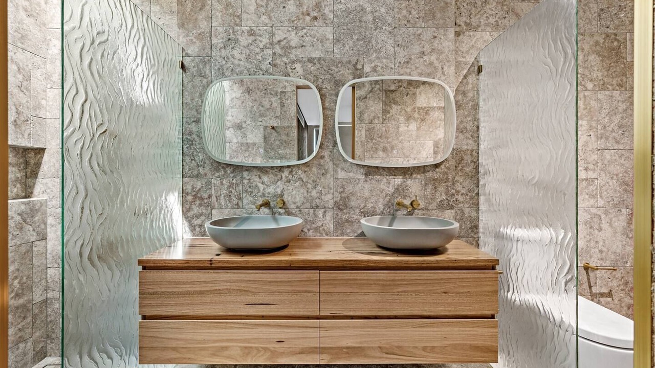 Photo of Others in Wickham