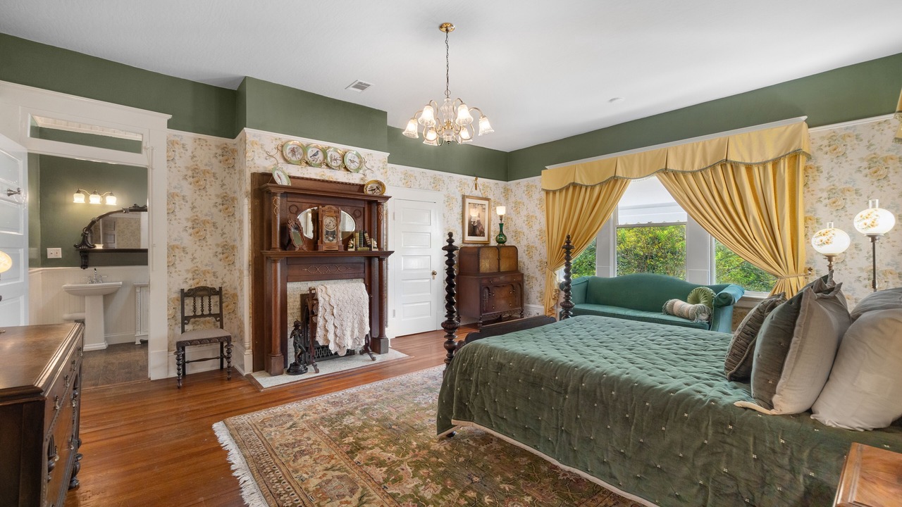 Photo of Bedroom in Hattiesburg