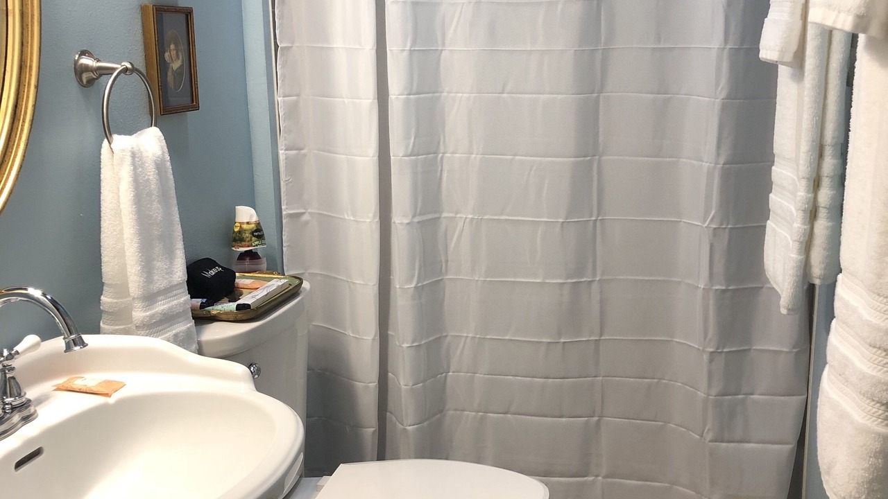 Photo of Bathroom in Hattiesburg