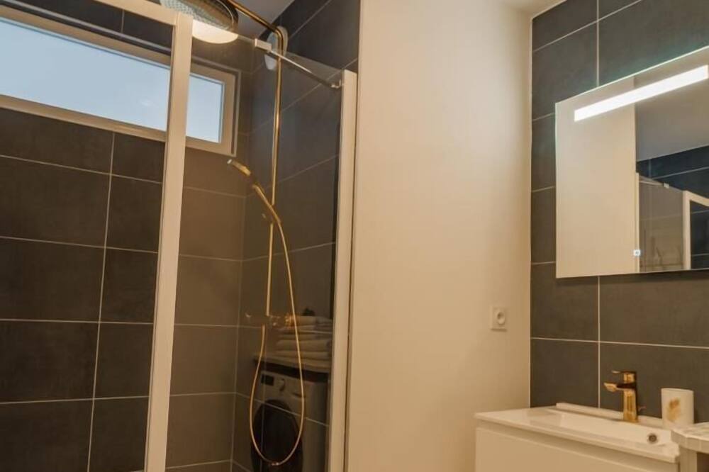 Photo of Bathroom in Le Bourget-du-Lac