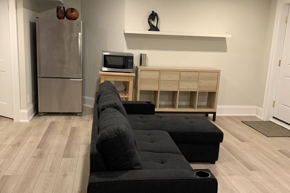 Photo of Livingroom in Niagara Falls